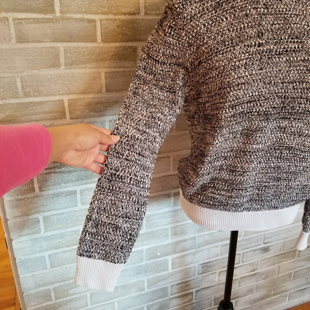Peruna Sweater Color Black and Cream.!!. - Picture 6 of 15